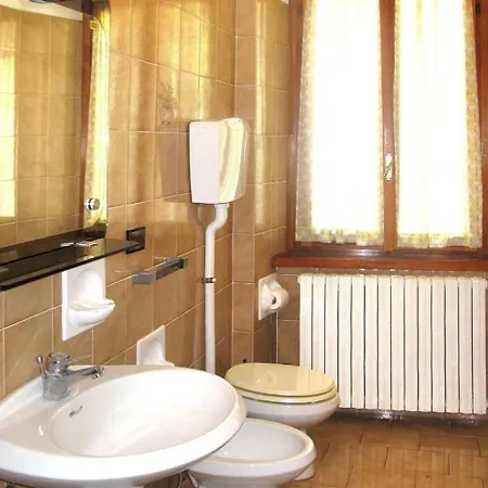 Locazione Turistica Casa Maresi * Varenna